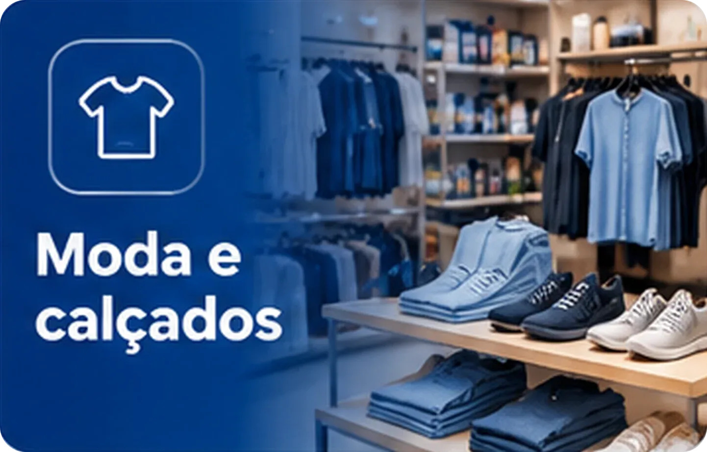 Loja de roupas com camisas nas araras e calçados expostos